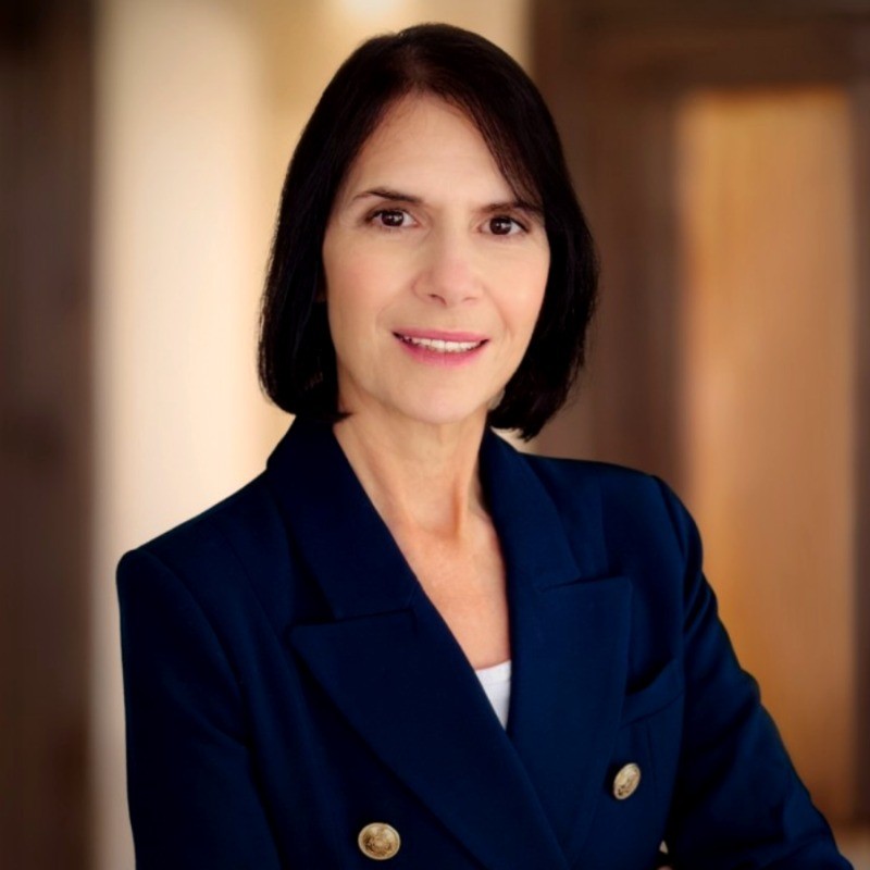 Dominique Robert-Hendren